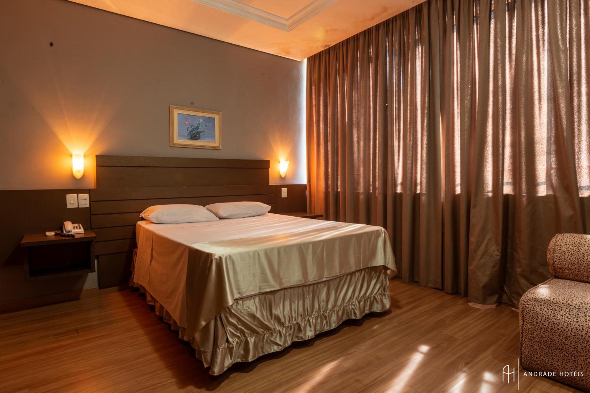 Rede Andrade Guaira Hotell Curitiba Exteriör bild