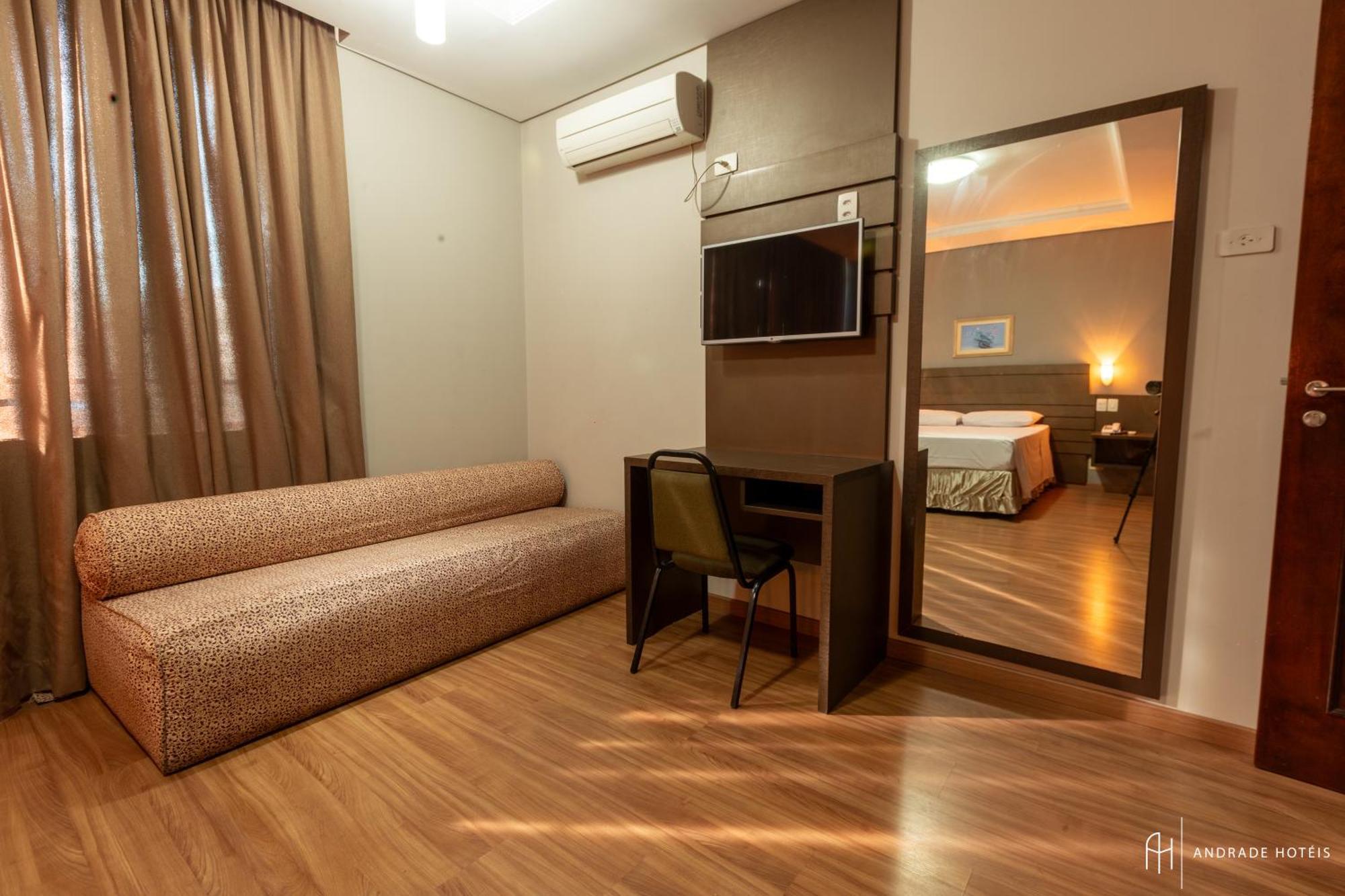 Rede Andrade Guaira Hotell Curitiba Exteriör bild